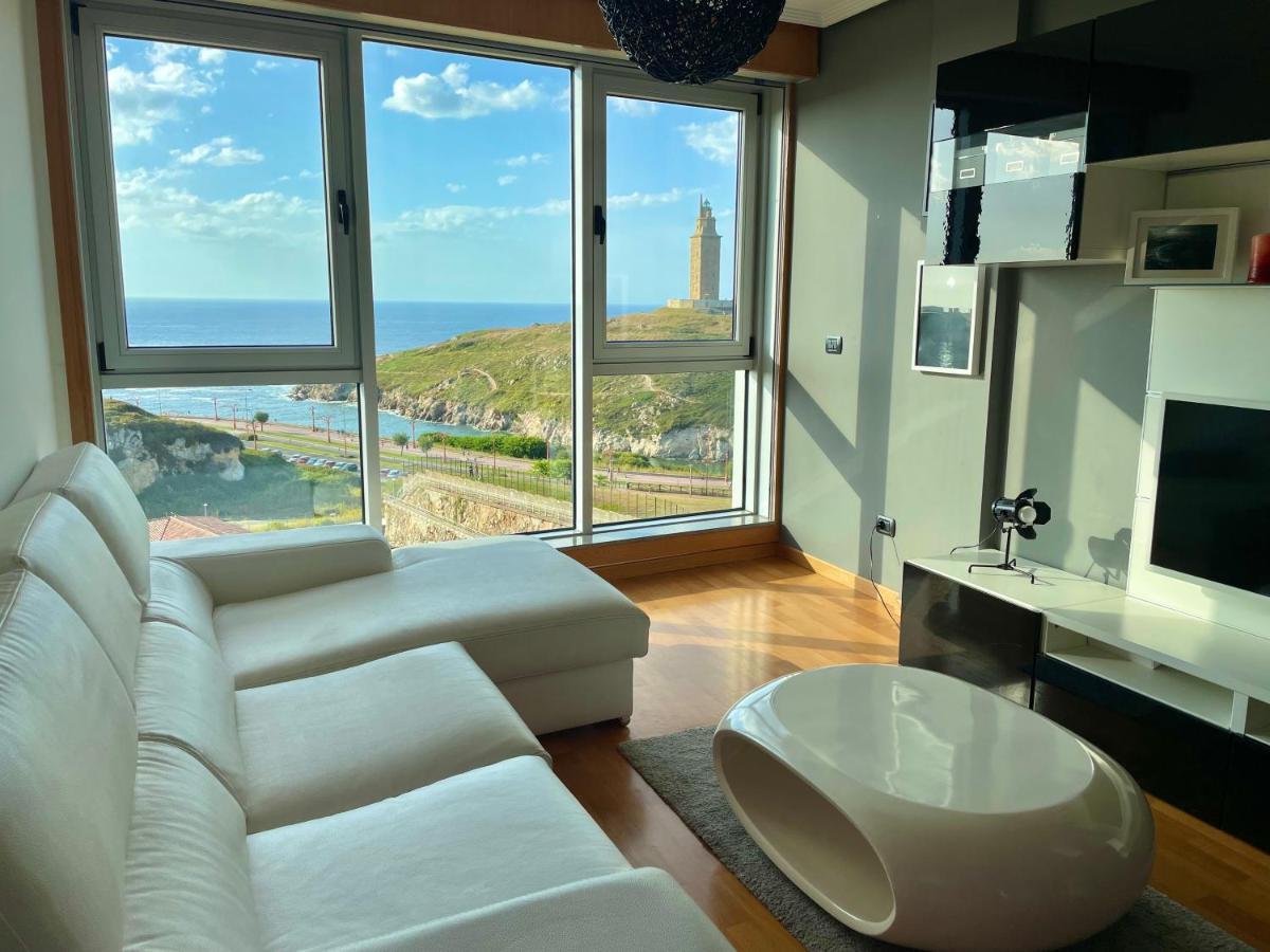 Parking, Vistas Al Mar Y Tres Habitaciones ア・コルーニャ エクステリア 写真